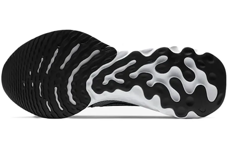 Nike Men's React Infinity Run Flyknit Black/White-5